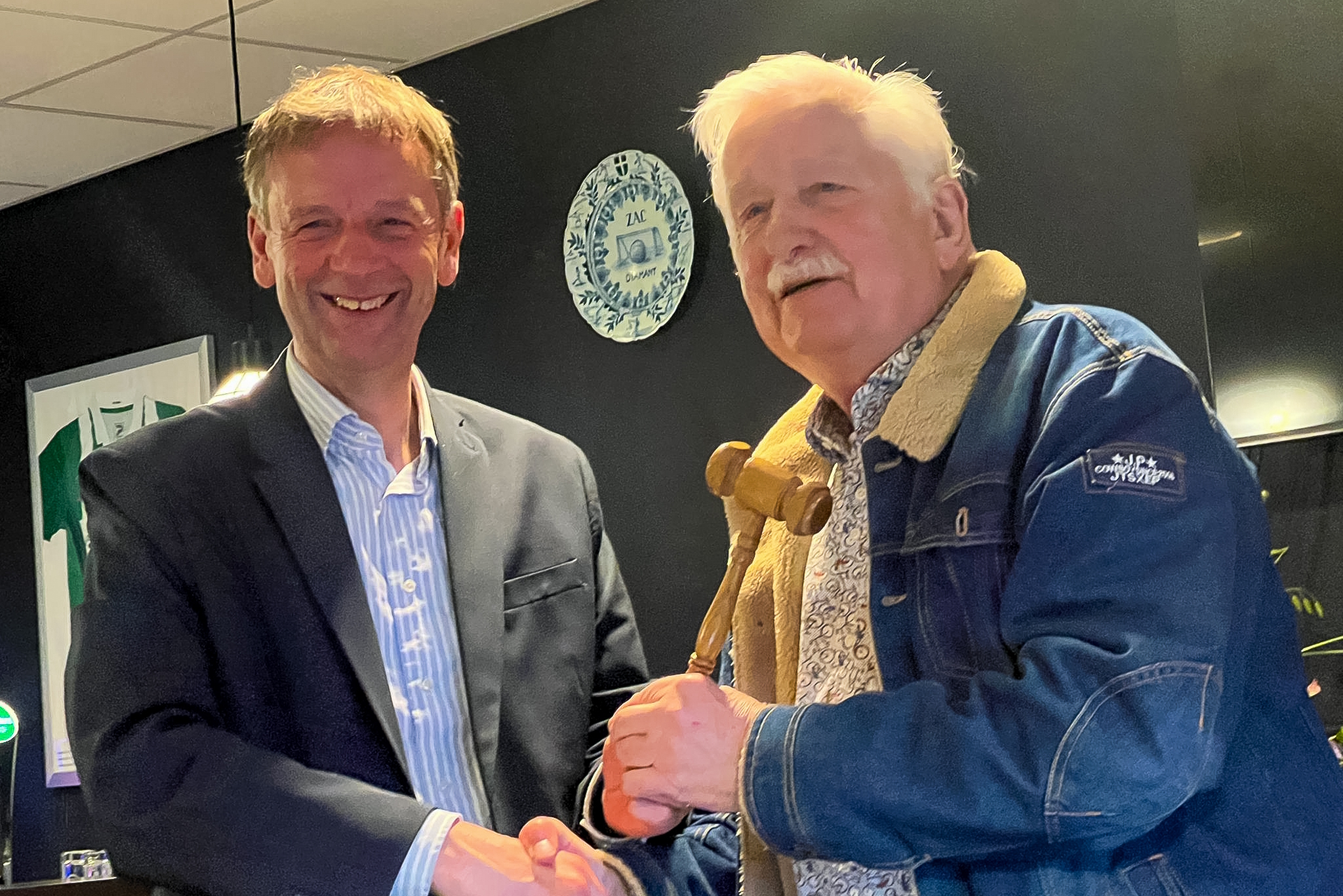 Gerard en Peter - Gerard nieuwe voorzitter Peter afgetreden - 10 april 2026 - bij ZAC - ZwolleInside