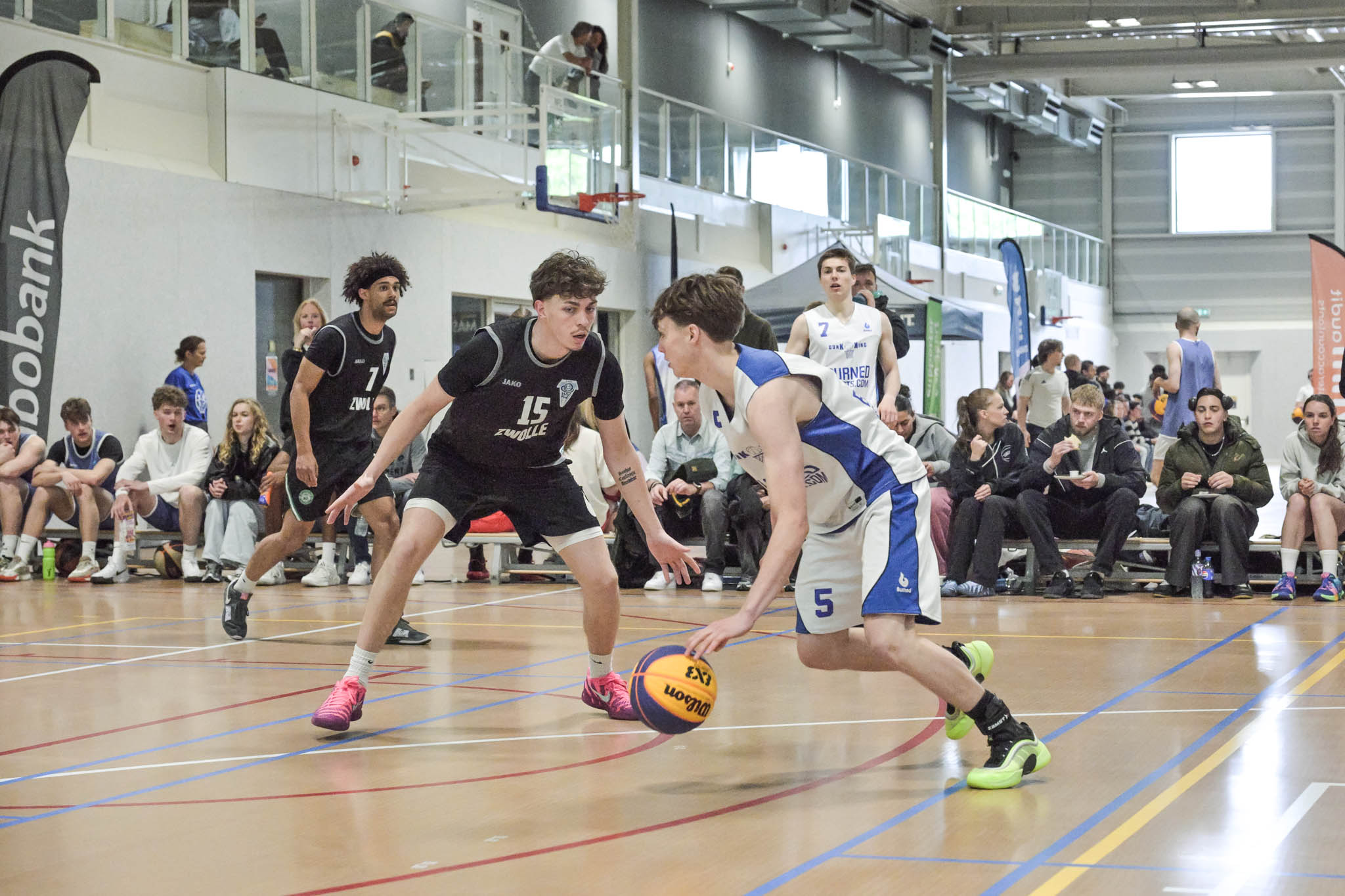Zwolle decor van groot 3×3-basketbaltoernooi