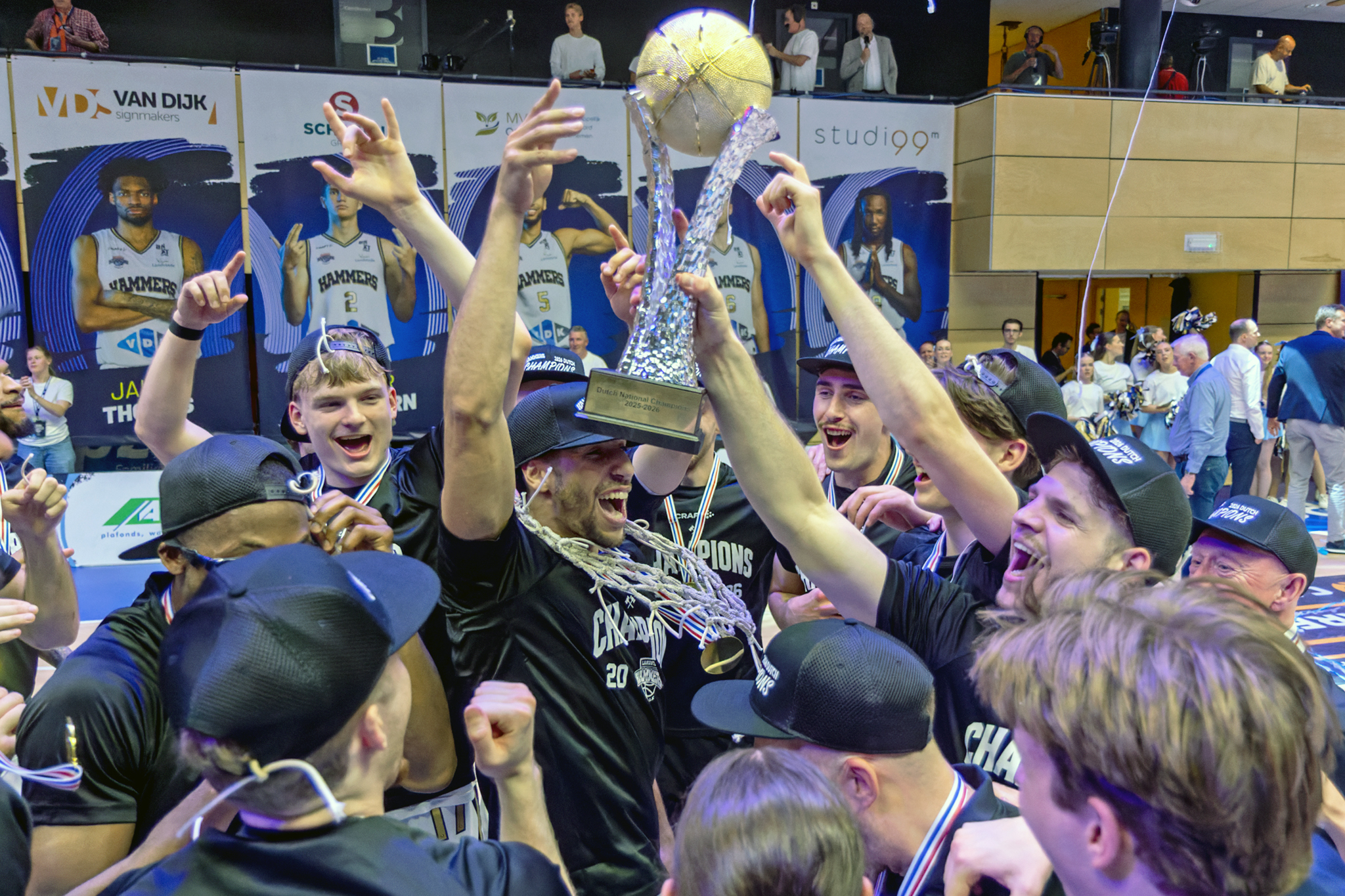Landstede Hammers pakt landstitel, vanavond huldiging op Grote Kerkplein