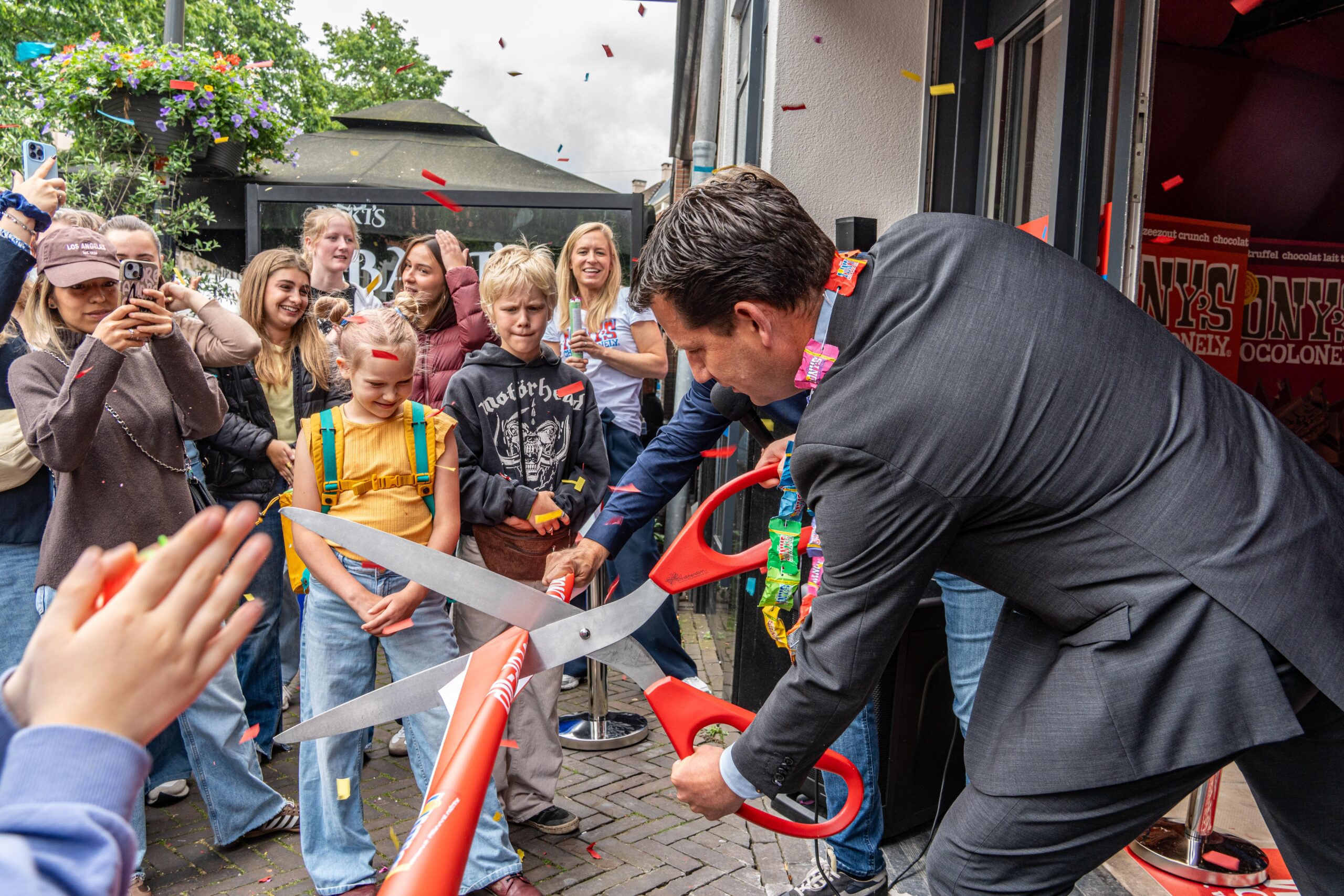 Tony’s Chocolonely opent tijdelijke winkel in binnenstad, Zwolle krijgt eigen reep