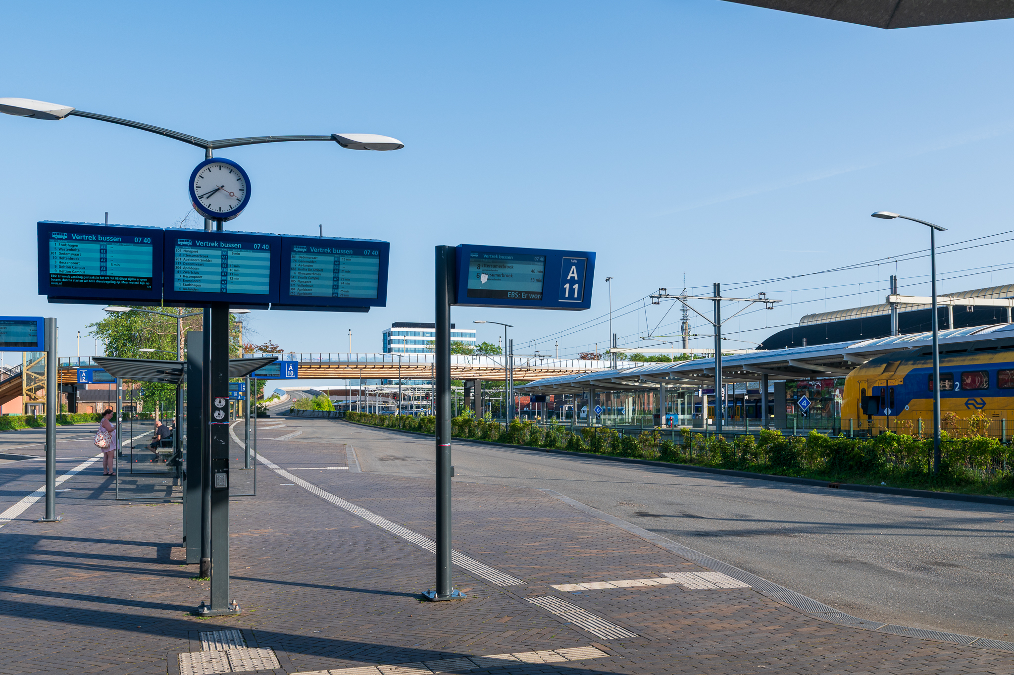 Woensdag geen treinen van en naar Zwolle, onzeker hoeveel bussen rijden