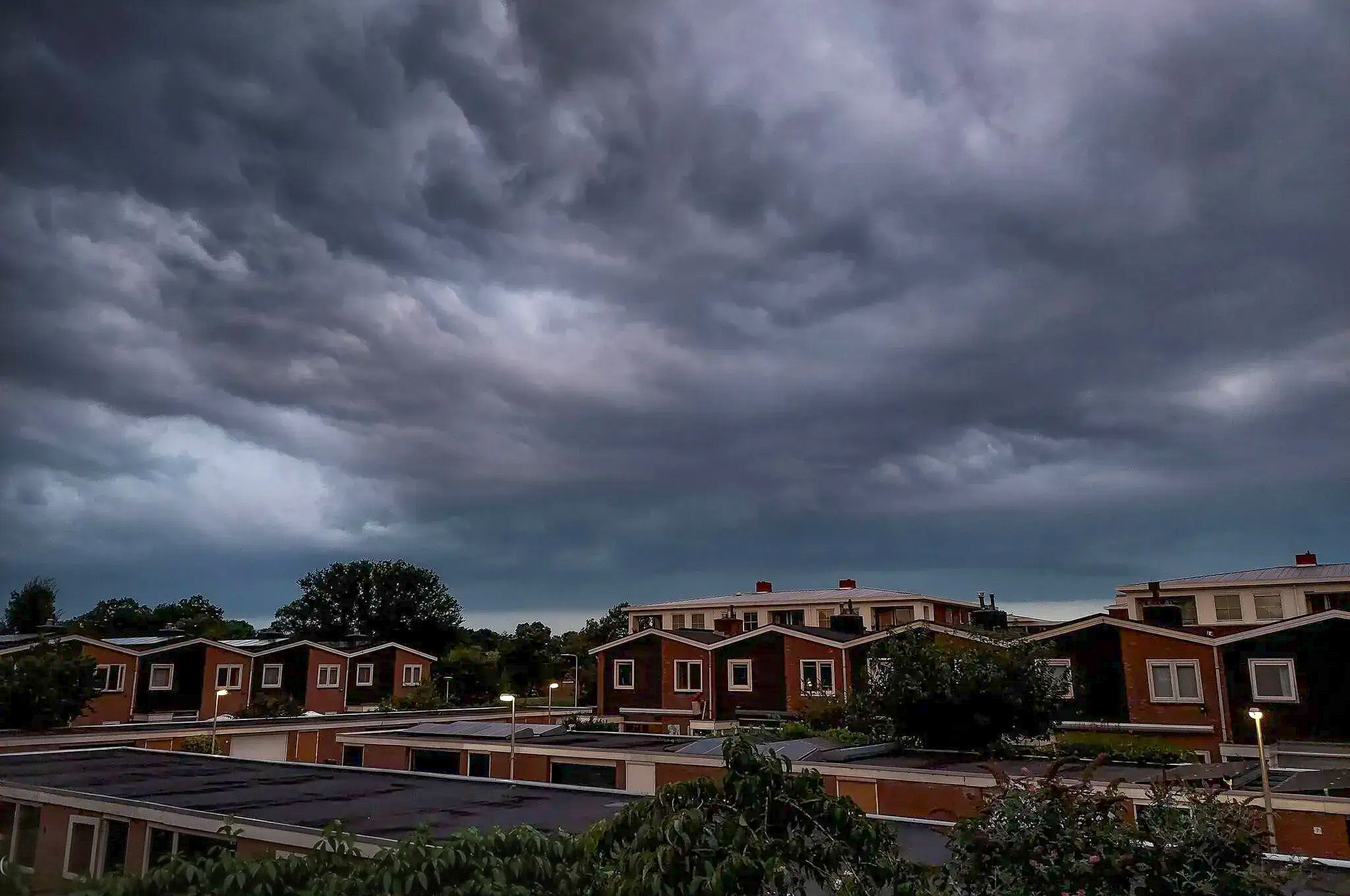 Later vanavond kans op fel onweer in Zwolle
