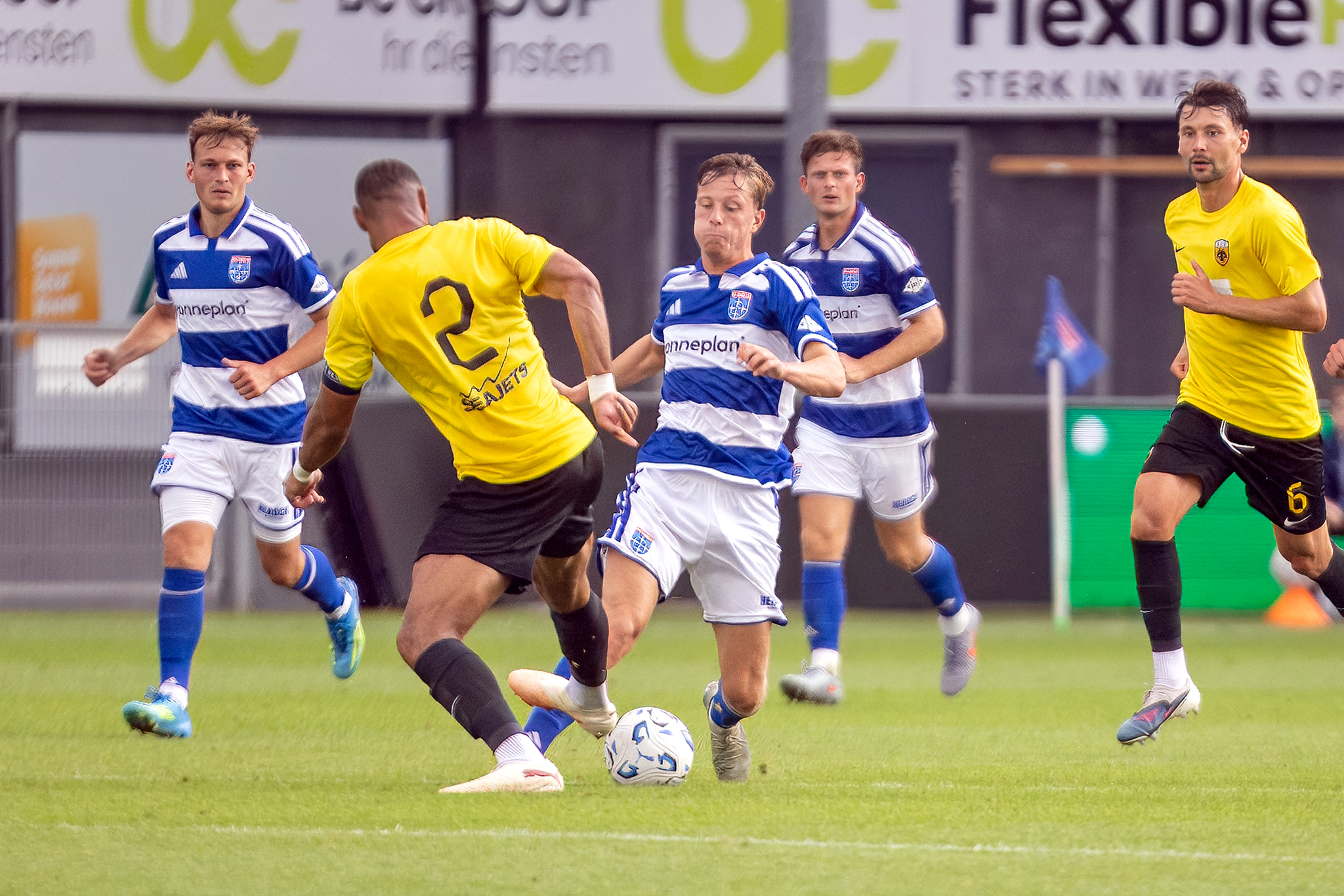 Late treffer velt PEC Zwolle tegen Griekse landskampioen