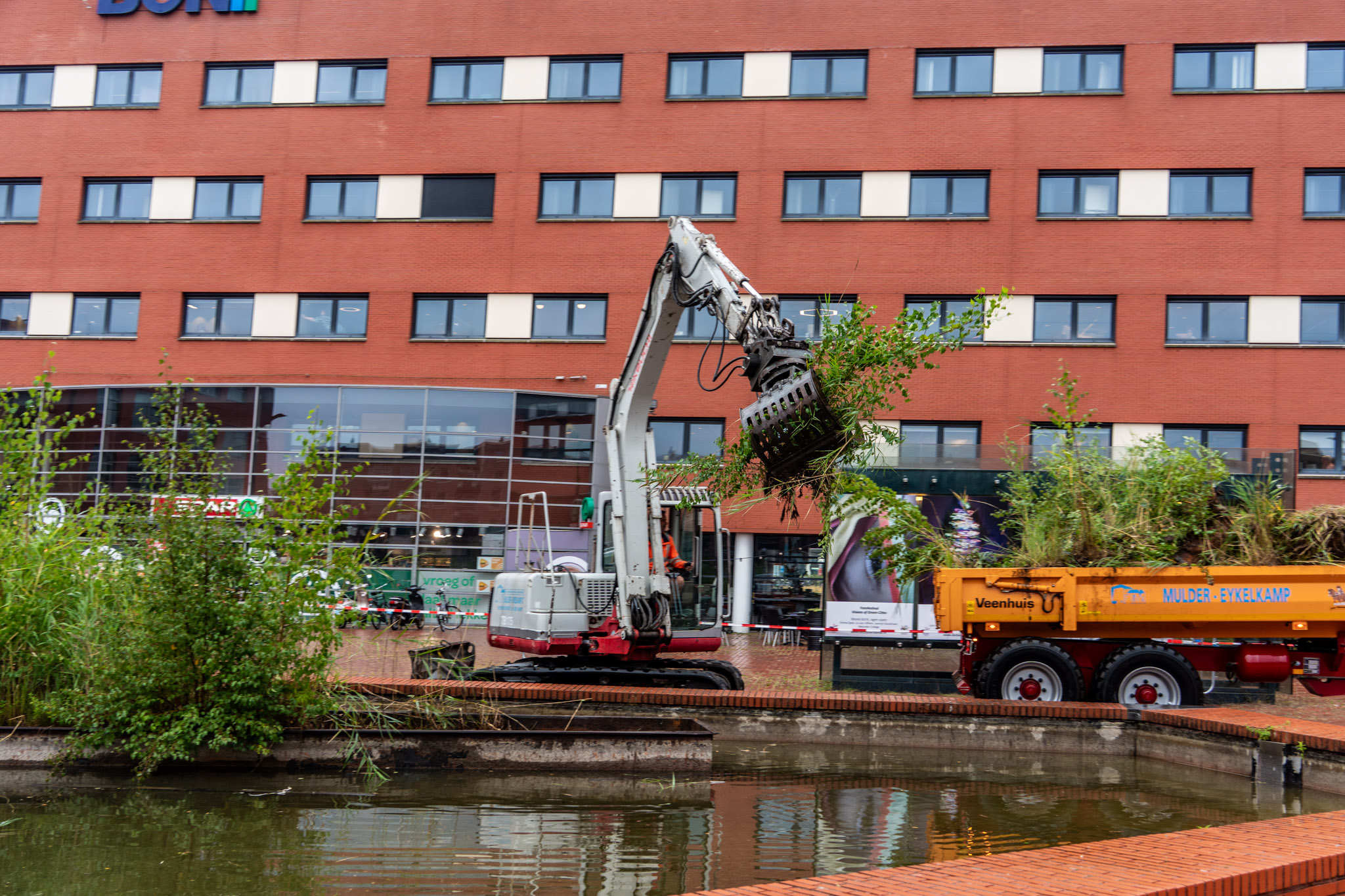Werk aan vijvers Lübeckplein begonnen