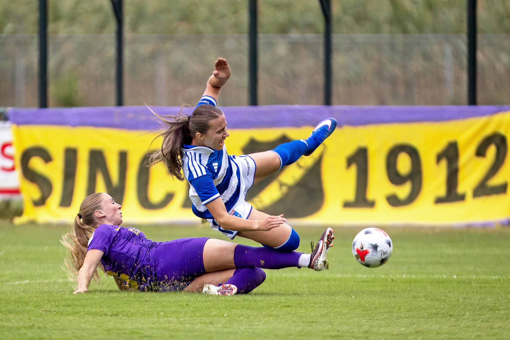 PEC Zwolle Vrouwen haalt met 16-1 uit tegen NAC Breda