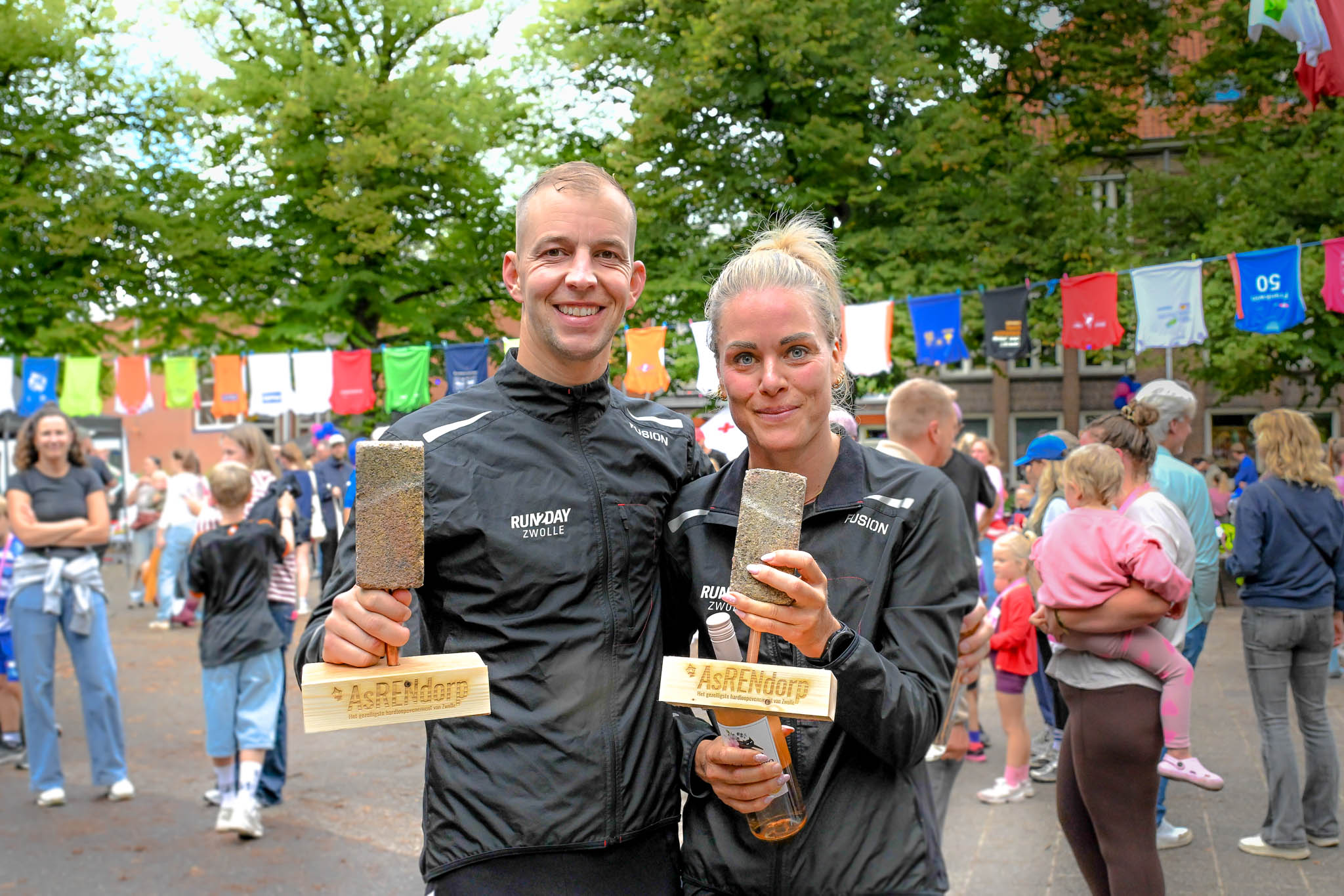 Echtpaar Mulder wint uitgestelde Asrendorp bij mannen en vrouwen