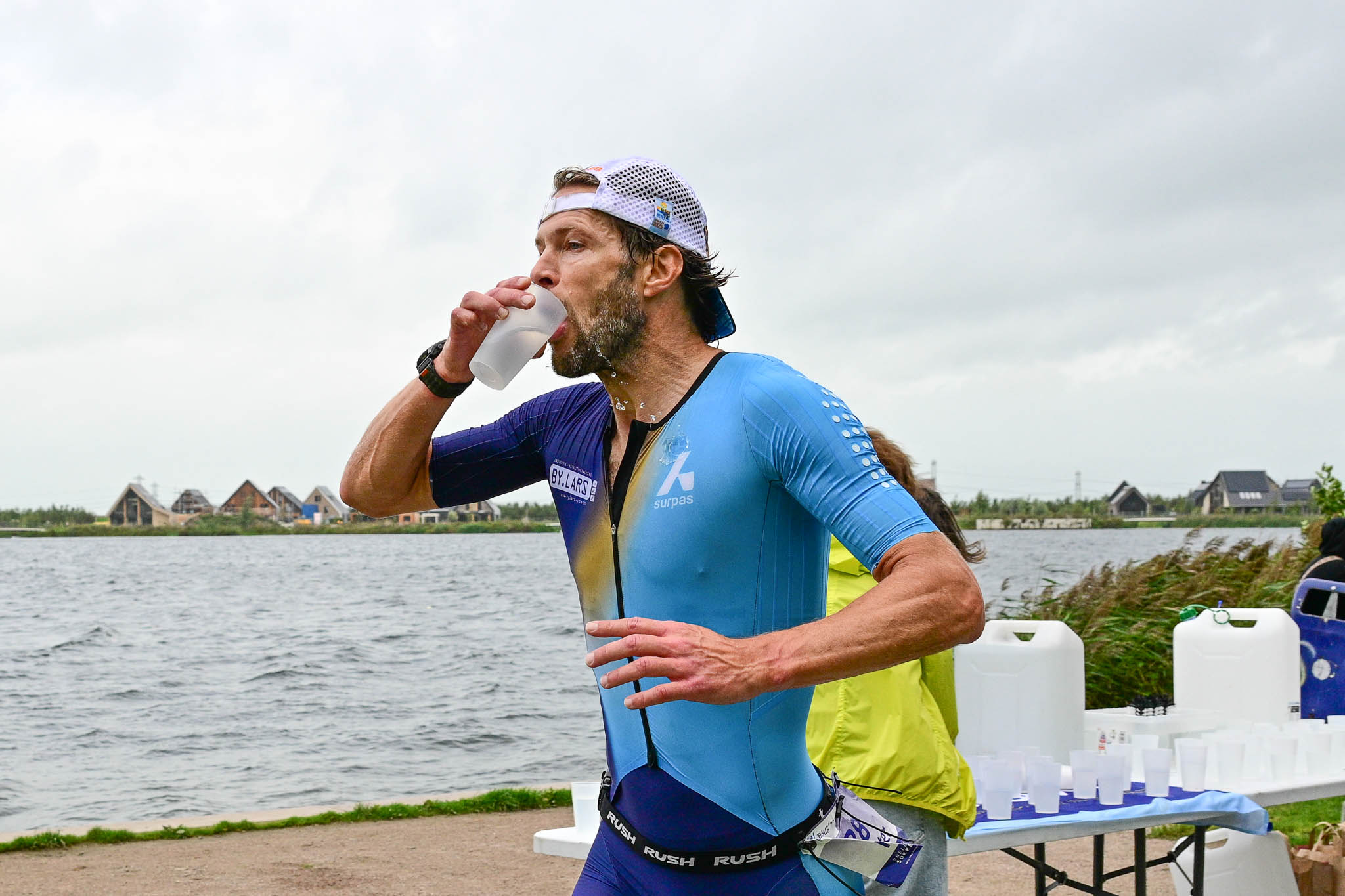 Han Peter Lucas wint eerste 1/3-triathlon in Zwolle