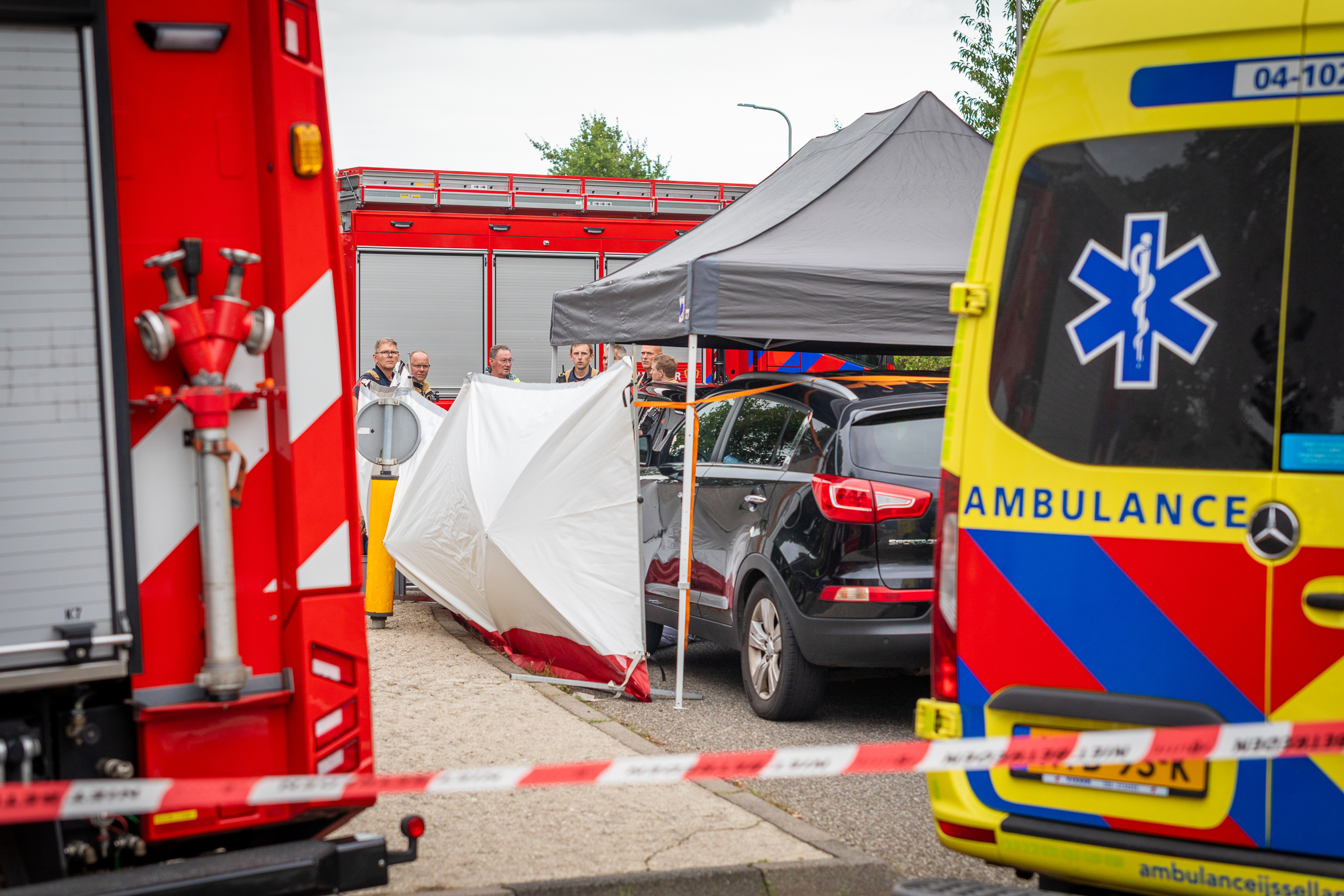 Dode bij verkeersongeval voor Isala ziekenhuis in Zwolle