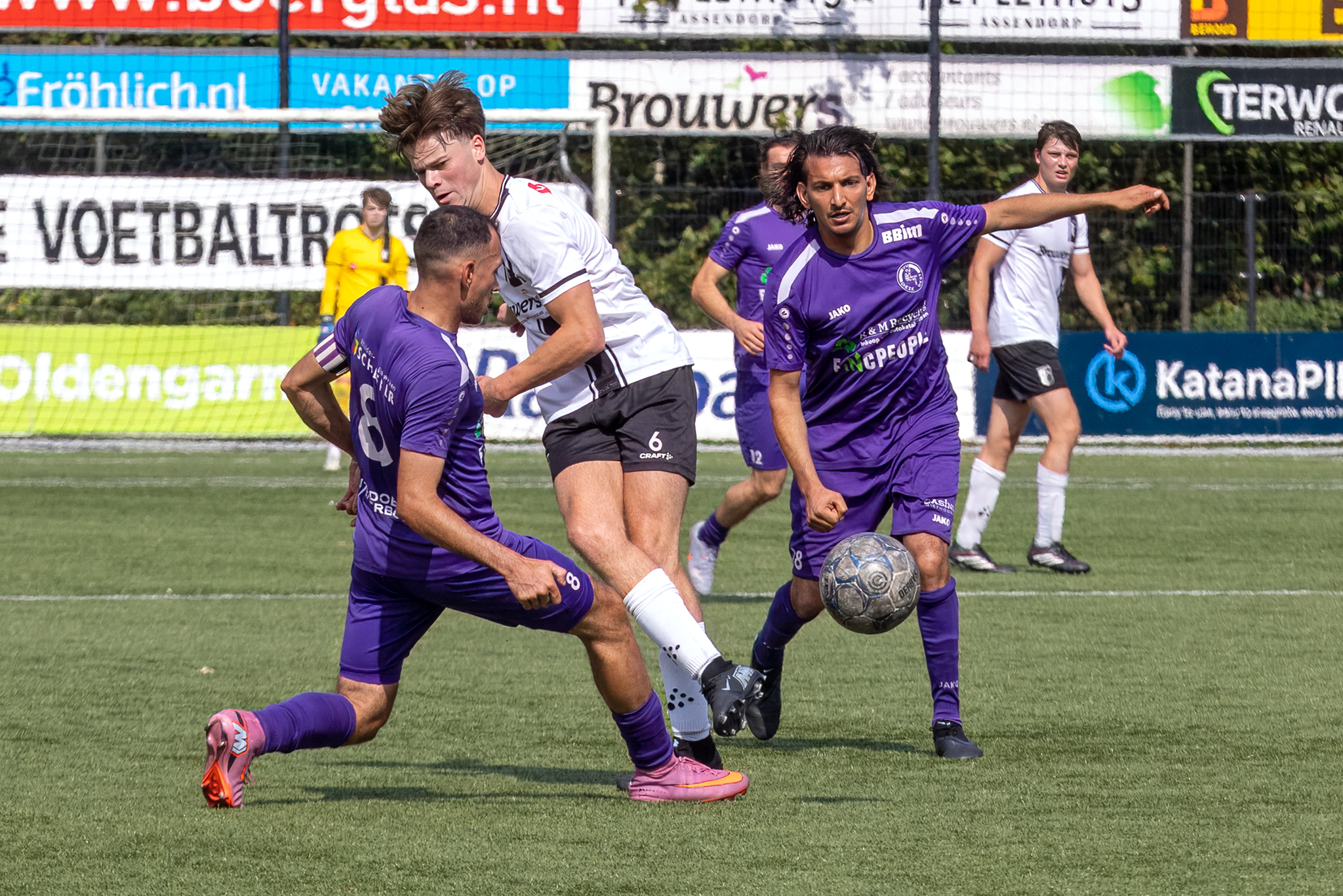 Vier Zwolse mannenploegen door in districtsbeker, FC Ulu Spor kan dinsdag volgen