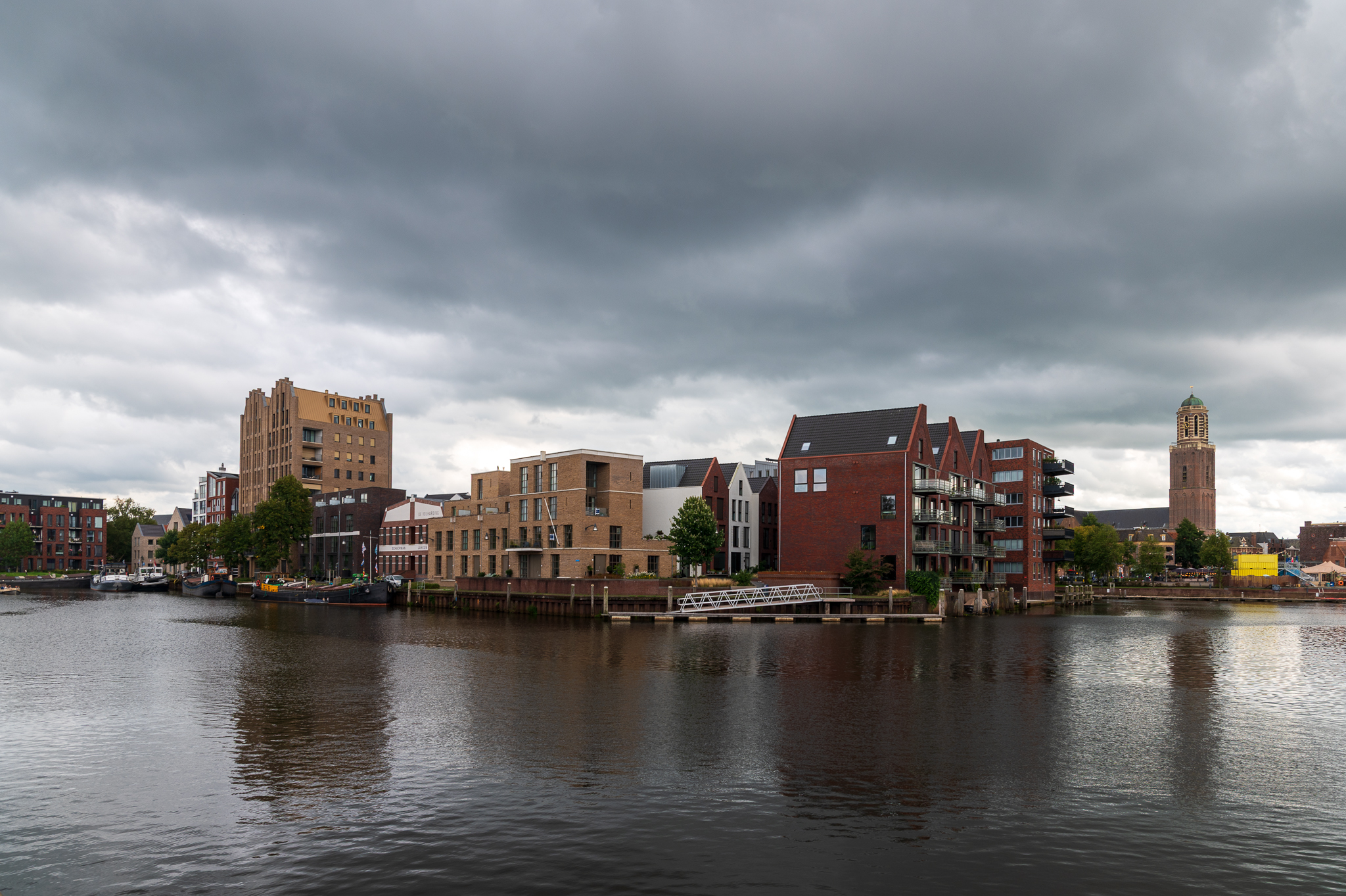 PvdD: Zwolle lokt vervuilende historische schepen met laag tarief