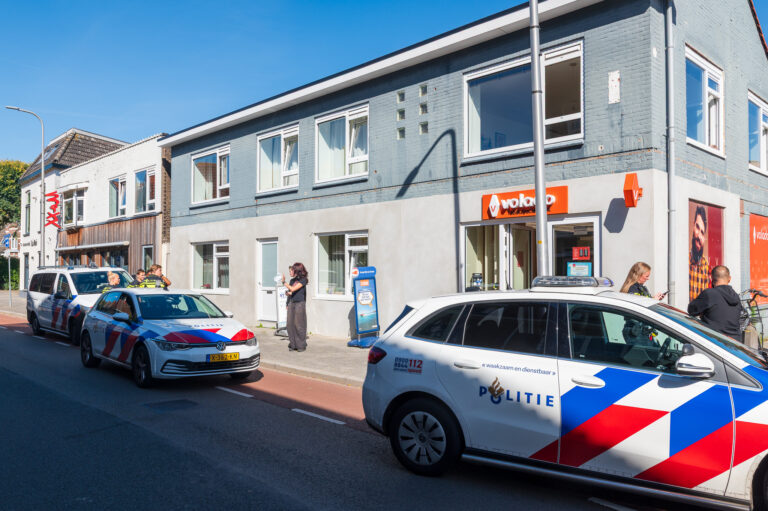 Buurtbewoners houden gewapende overvaller tegen in tabakszaak Assendorp