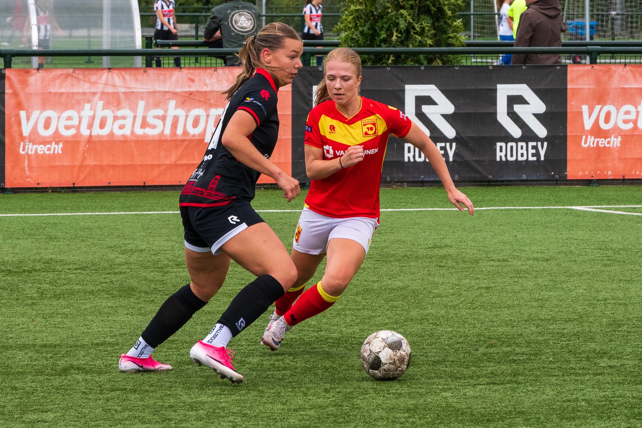 Vrouwen Be Quick ’28 spelen gelijk in Utrecht bij debuut in Topklasse